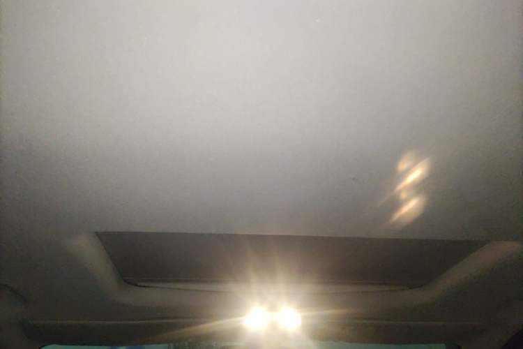 Used SAIC MAXUS G20 2021 PLUS 2.0T Gasoline Automatic Luxury Edition Headliner