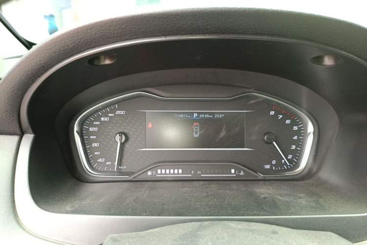 Used SAIC MAXUS G20 2021 PLUS 2.0T Gasoline Automatic Luxury Edition Instrument Cluster