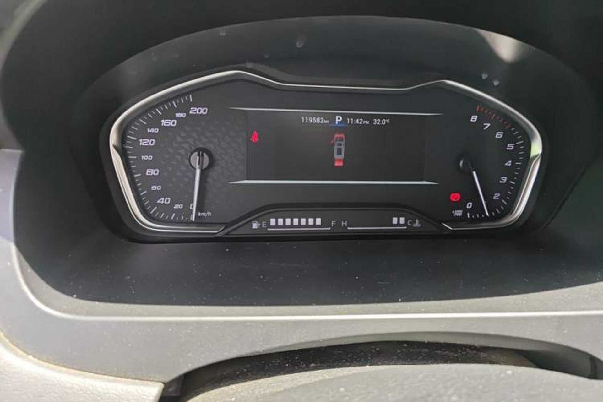 Used SAIC MAXUS G20 2021 PLUS 2.0T Gasoline Automatic Business Edition Instrument Cluster