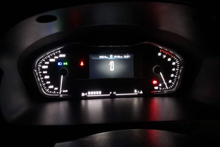 Used SAIC MAXUS G20 2021 PLUS 2.0T Gasoline Automatic Luxury Edition Instrument Cluster