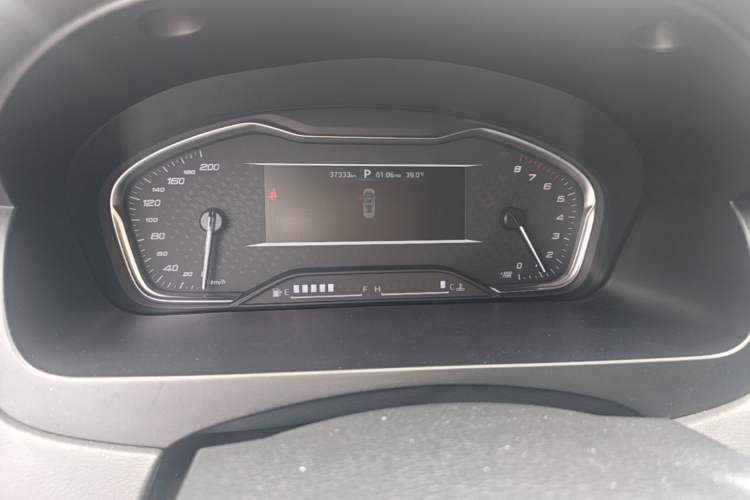 Used SAIC MAXUS G20 2021 PLUS 2.0T Gasoline Automatic Luxury Edition Instrument Cluster