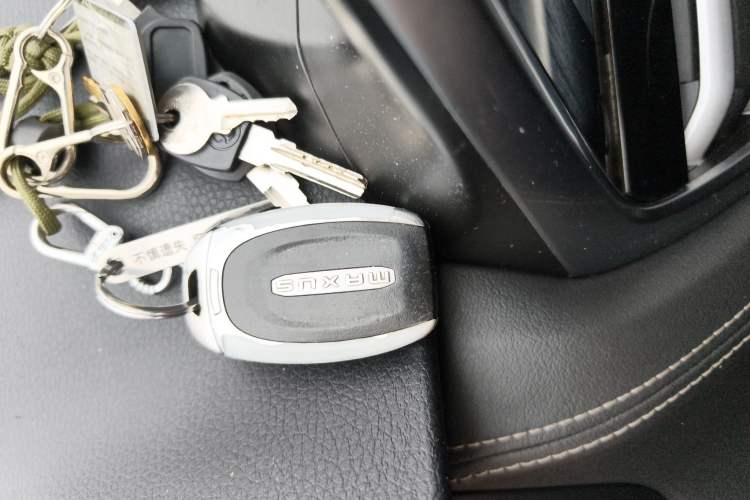 Used SAIC MAXUS G20 2021 Facelifted PLUS 2.0T Diesel Automatic Luxury Edition Interior 1