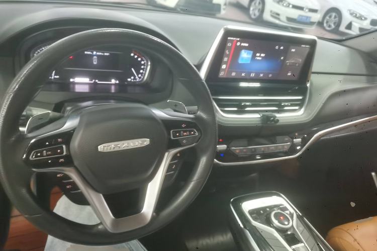 Used SAIC MAXUS G20 2021 PLUS 2.0T Gasoline Automatic Luxury Edition Interior 2