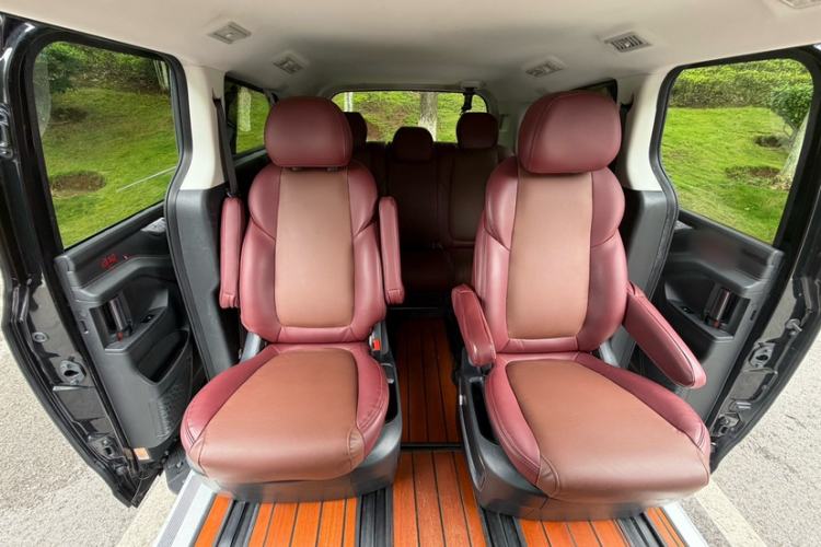 Used SAIC MAXUS G20 2021 PLUS 2.0T Diesel Automatic Luxury Edition Interior 4