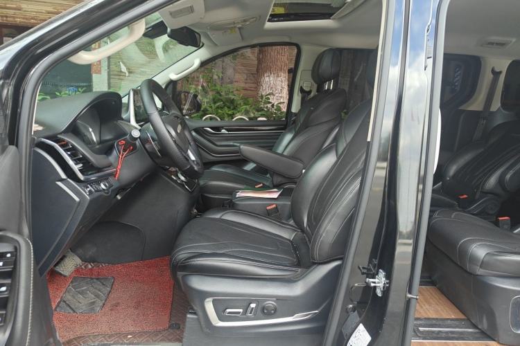 Used SAIC MAXUS G20 2021 Facelifted PLUS 2.0T Diesel Automatic Luxury Edition Left Front Seat