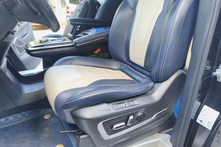 Used SAIC MAXUS G20 2021 PLUS 2.0T Gasoline Automatic ZhiZun Edition Left Front Seat