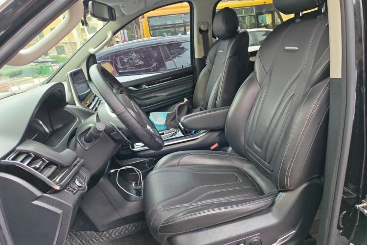 Used SAIC MAXUS G20 2021 Facelifted PLUS 2.0T Gasoline Automatic Luxury Edition Left Front Seat