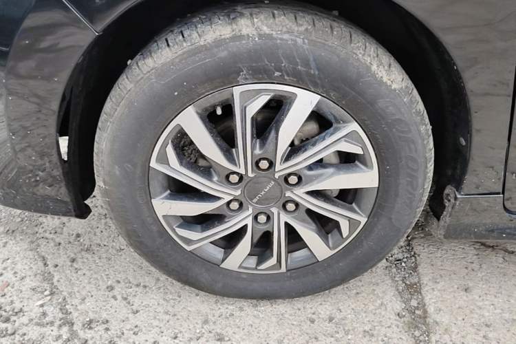Used SAIC MAXUS G20 2021 Facelifted PLUS 2.0T Gasoline Automatic Luxury Edition Left Front Wheel Hub