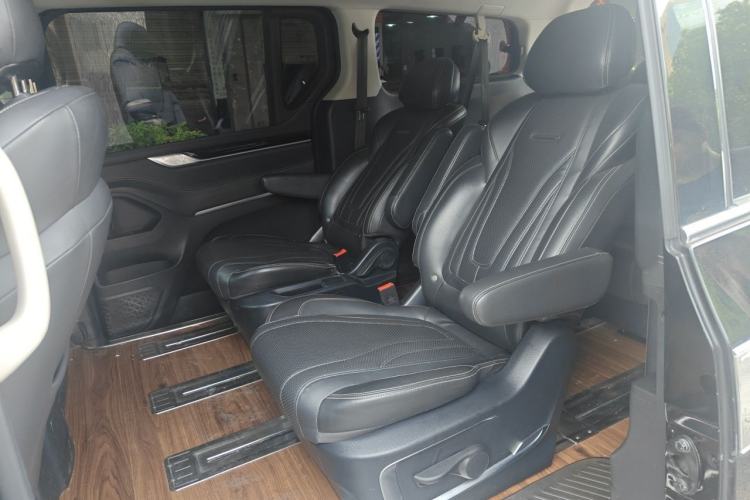 Used SAIC MAXUS G20 2021 Facelifted PLUS 2.0T Diesel Automatic Luxury Edition Left Rear Seat