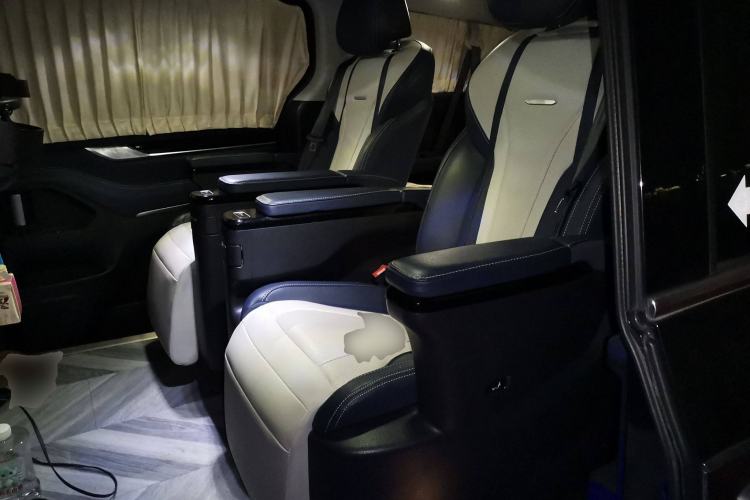 Used SAIC MAXUS G20 2021 PLUS 2.0T Gasoline Automatic Luxury Edition Left Rear Seat