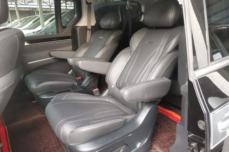 Used SAIC MAXUS G20 2021 Facelifted PLUS 2.0T Diesel Automatic Luxury Edition Left Rear Seat