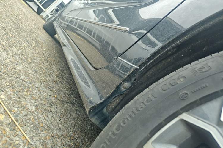 Used SAIC MAXUS G20 2021 PLUS 2.0T Gasoline Automatic Luxury Edition Left Side Sill