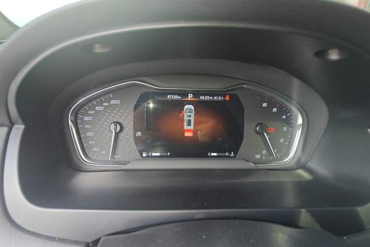 Used SAIC MAXUS G20 2021 Facelifted PLUS 2.0T Diesel Automatic Luxury Edition Odometer Close Up