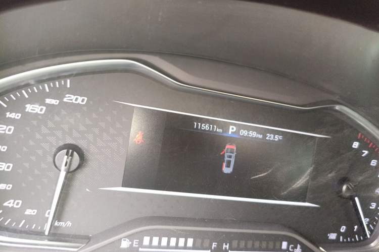 Used SAIC MAXUS G20 2021 PLUS 2.0T Gasoline Automatic Luxury Edition Odometer Close Up