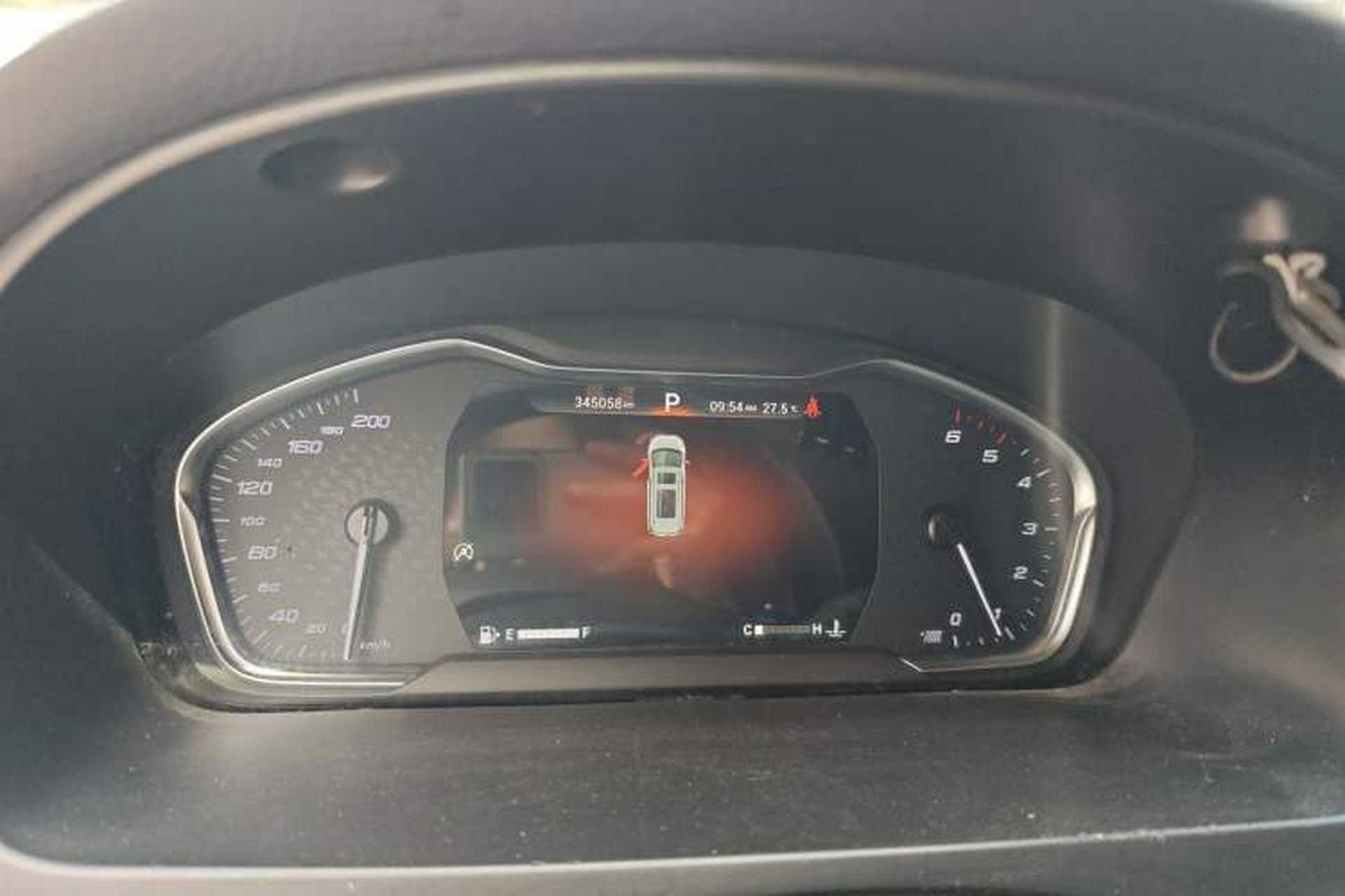 Used SAIC MAXUS G20 2021 PLUS 2.0T Diesel Automatic Luxury Edition Odometer Close Up