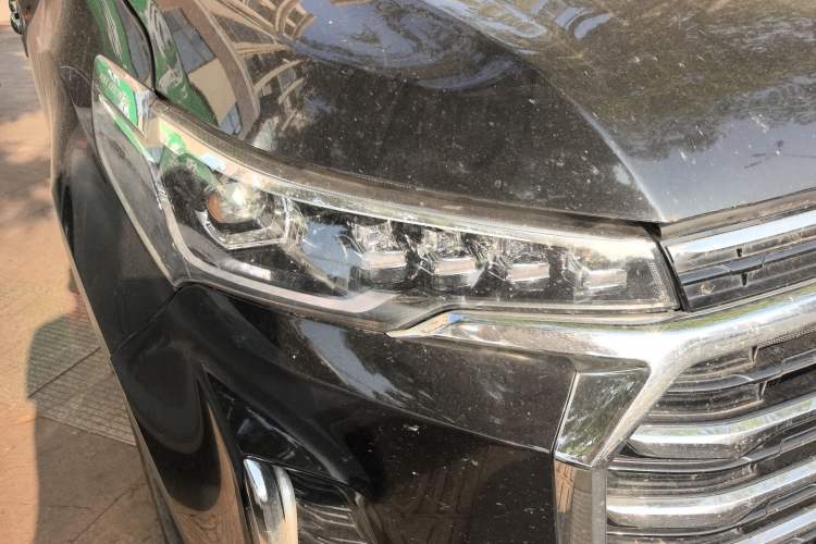 Used SAIC MAXUS G20 2021 PLUS 2.0T Diesel Automatic Luxury Edition Right Front Headlight