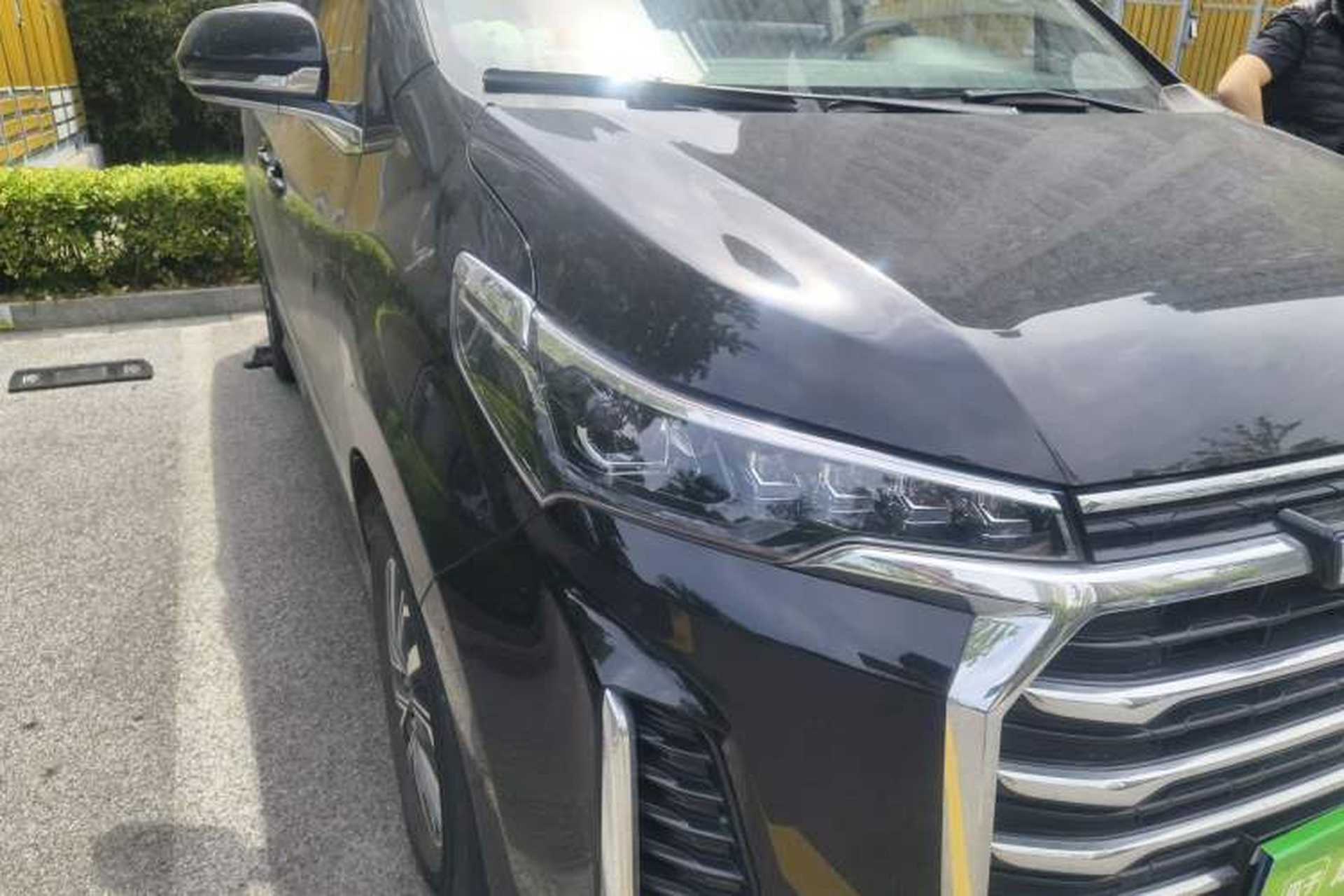 Used SAIC MAXUS G20 2021 PLUS 2.0T Gasoline Automatic Luxury Edition Right Front Headlight