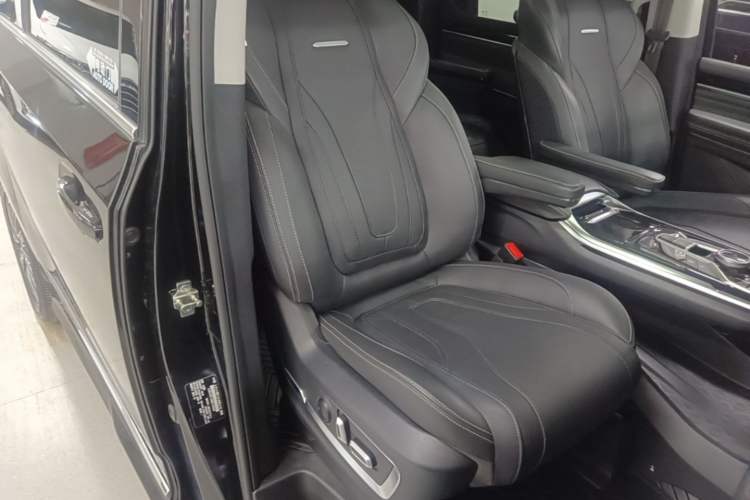 Used SAIC MAXUS G20 2021 PLUS 2.0T Gasoline Automatic Luxury Edition Right Front Seat