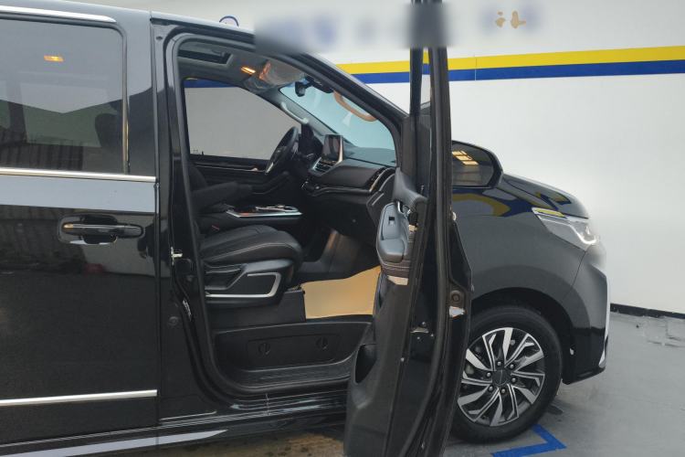 Used SAIC MAXUS G20 2021 Facelifted PLUS 2.0T Gasoline Automatic Luxury Edition Right Front Seat