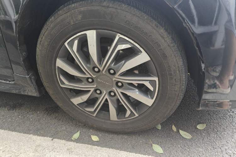Used SAIC MAXUS G20 2021 Facelifted PLUS 2.0T Diesel Automatic Luxury Edition Right Front Wheel Hub