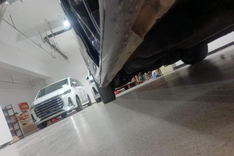 Used SAIC MAXUS G20 2021 PLUS 2.0T Gasoline Automatic Luxury Edition Right Side Sill