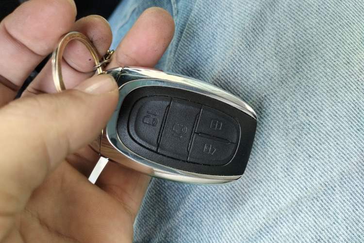 Used SAIC MAXUS G20 2021 PLUS 2.0T Gasoline Automatic Luxury Executive Edition Vehicle Key