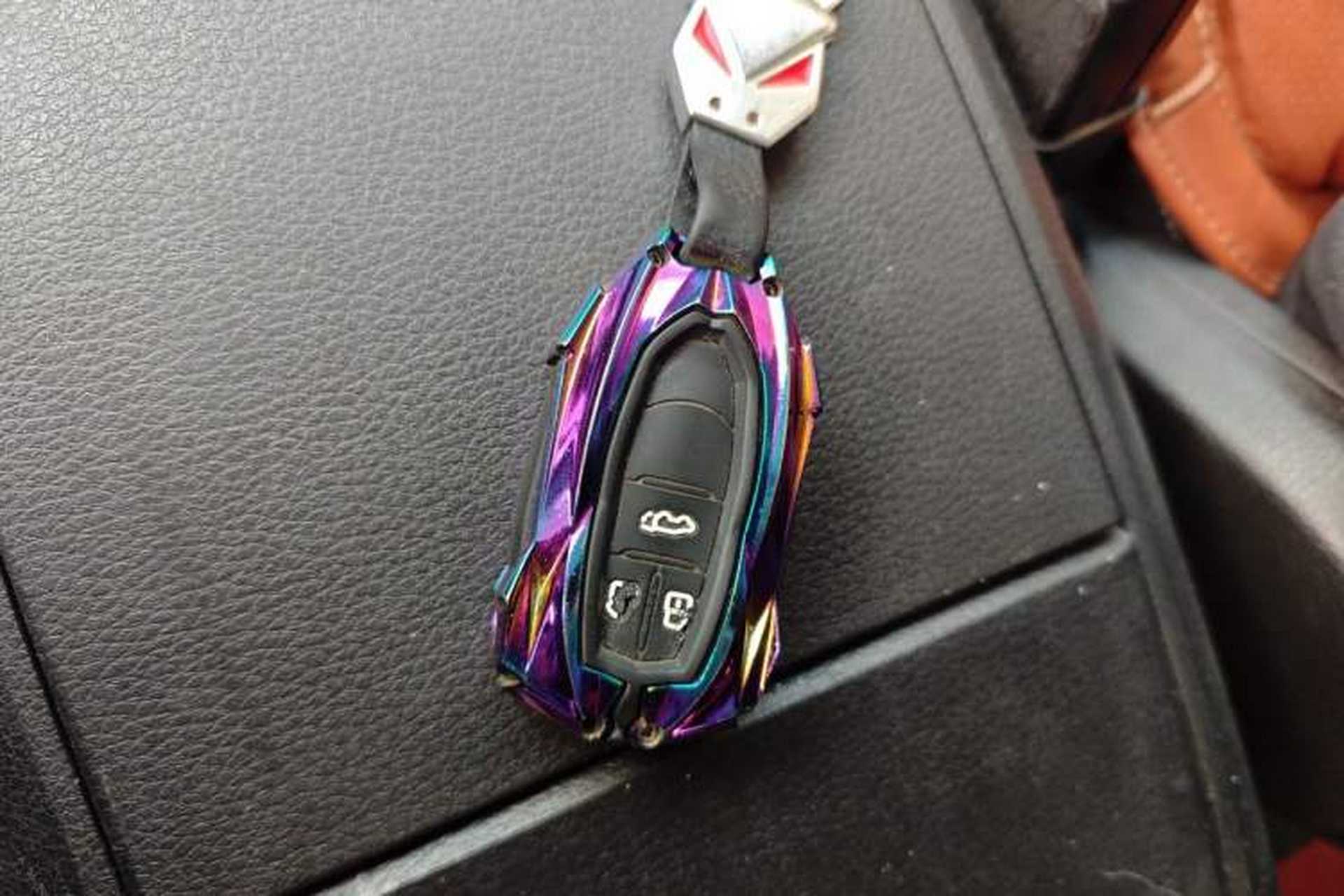 Used SAIC MAXUS G20 2021 PLUS 2.0T Diesel Automatic Luxury Edition Vehicle Key