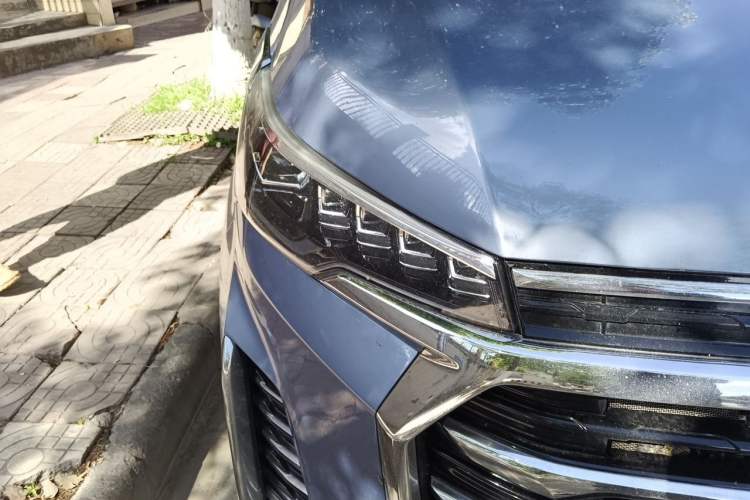 Used SAIC MAXUS G20 2021 PLUS 2.0T Diesel Automatic Luxury Edition Right Front Headlight
