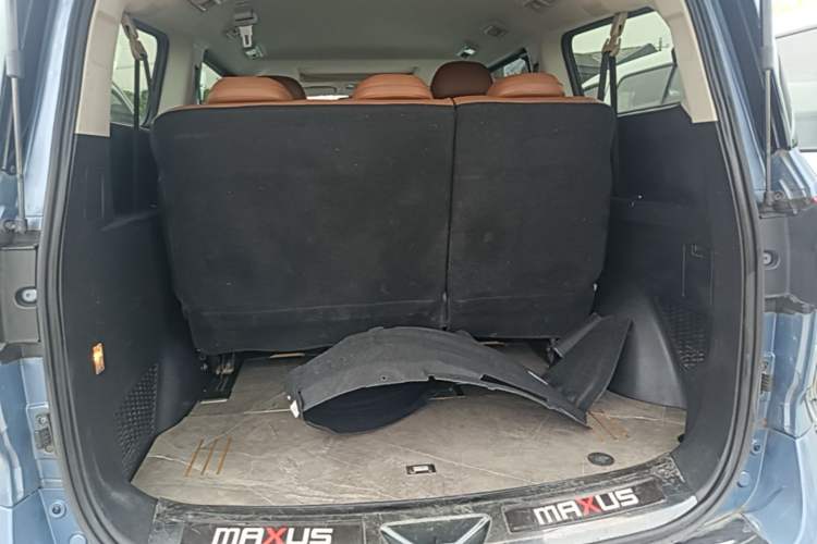 Used SAIC MAXUS G20 2021 PLUS 2.0T Gasoline Automatic Luxury Edition Trunk