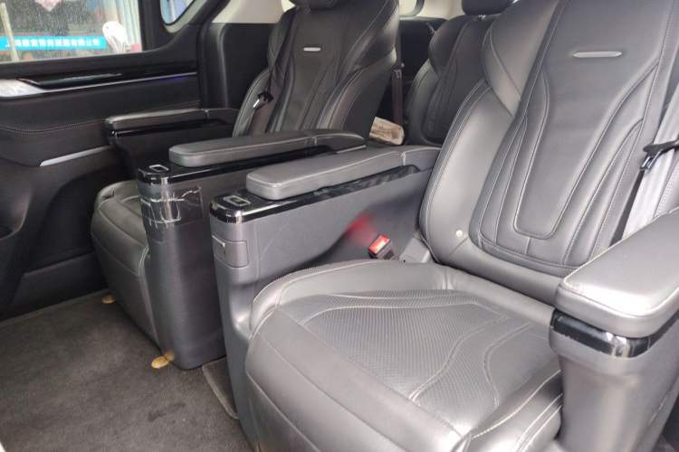 Used SAIC MAXUS G20 2021 PLUS 2.0T Gasoline Automatic Flagship Edition Left Rear Seat