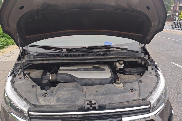 Used SAIC MAXUS G20 2021 PLUS 2.0T Gasoline Automatic Luxury Edition Engine Bay