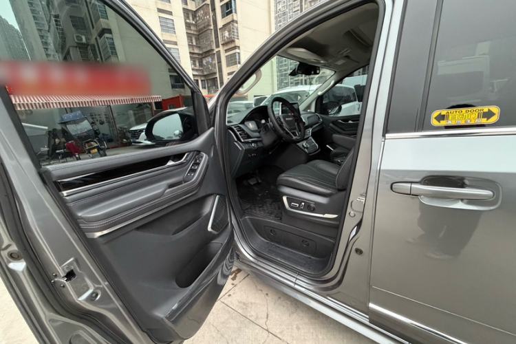 Used SAIC MAXUS G20 2021 Facelifted PLUS 2.0T Diesel Automatic Luxury Edition Interior 3