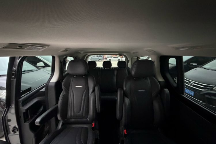 Used SAIC MAXUS G20 2021 Facelifted PLUS 2.0T Diesel Automatic Luxury Edition Interior 4