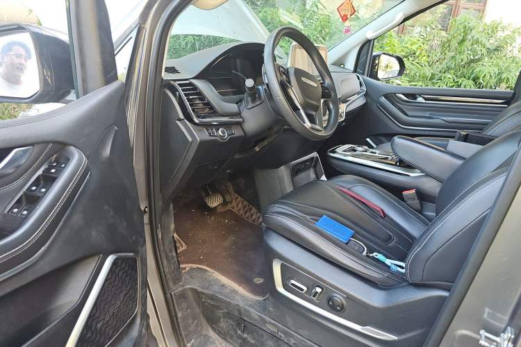 Used SAIC MAXUS G20 2021 PLUS 2.0T Gasoline Automatic Selected Executive Edition Driver Seat