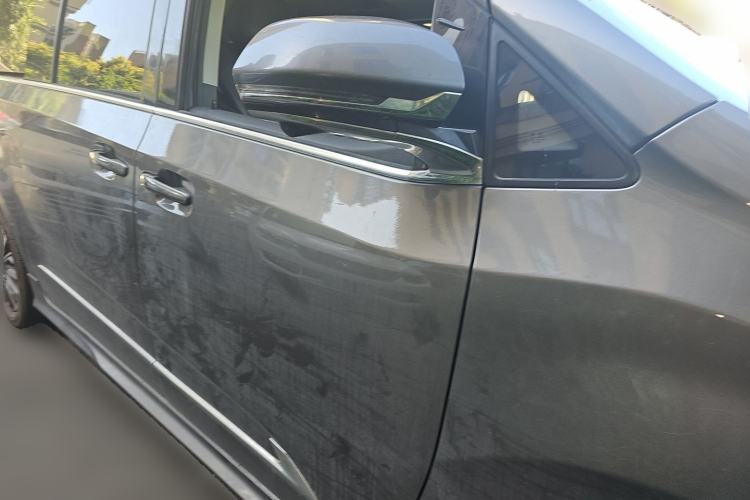 Used SAIC MAXUS G20 2021 PLUS 2.0T Gasoline Automatic Selected Executive Edition Front Right 45 Deg