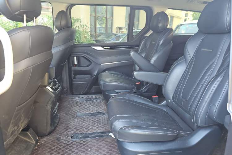 Used SAIC MAXUS G20 2021 PLUS 2.0T Gasoline Automatic Selected Executive Edition Left Rear Seat
