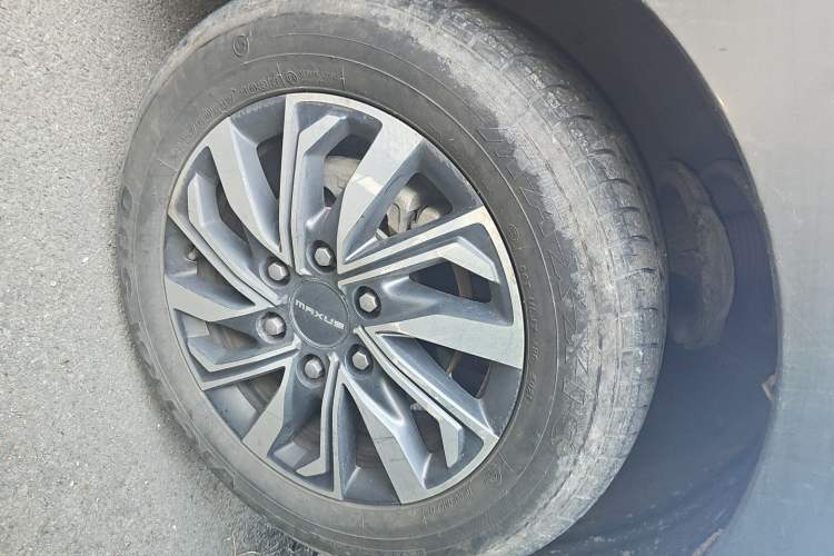 Used SAIC MAXUS G20 2021 PLUS 2.0T Gasoline Automatic Selected Executive Edition Right Front Wheel Hub