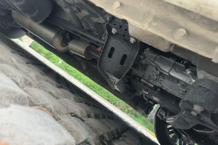 Used SAIC MAXUS G20 2021 PLUS 2.0T Gasoline Automatic ZhiZun Edition Chassis Front Right