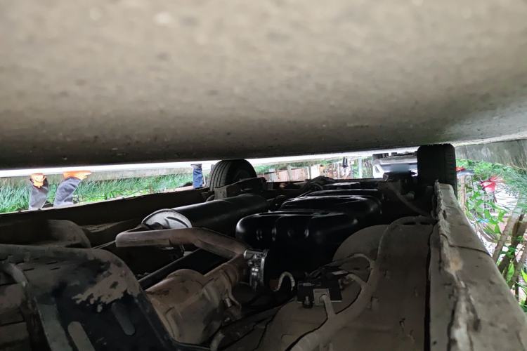 Used SAIC MAXUS G20 2021 Facelifted PLUS 2.0T Diesel Automatic Luxury Edition Chassis Front Right