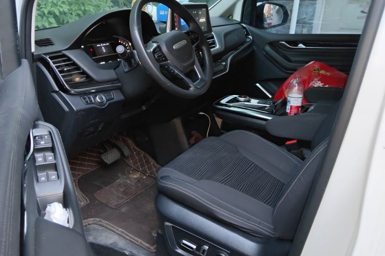 Used SAIC MAXUS G20 2021 PLUS 2.0T Gasoline Automatic Luxury Edition Driver Seat