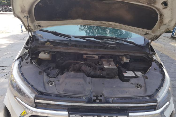 Used SAIC MAXUS G20 2021 PLUS 2.0T Diesel Automatic Luxury Edition Engine Bay
