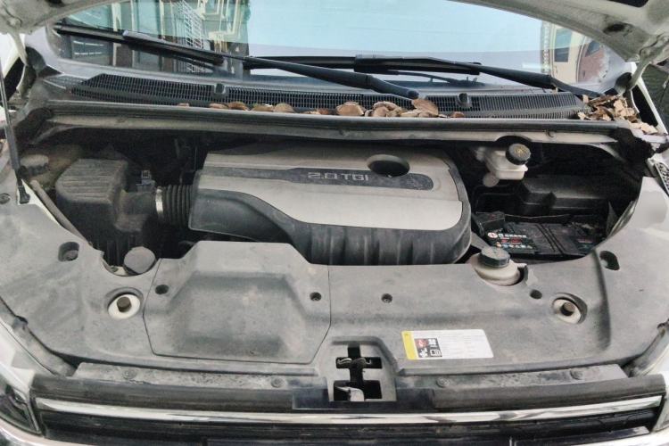 Used SAIC MAXUS G20 2021 PLUS 2.0T Gasoline Automatic Luxury Edition Engine Bay