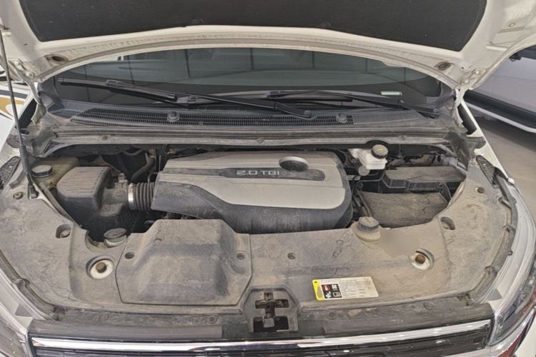Used SAIC MAXUS G20 2021 PLUS 2.0T Gasoline Automatic ZhiZun Edition Engine Bay
