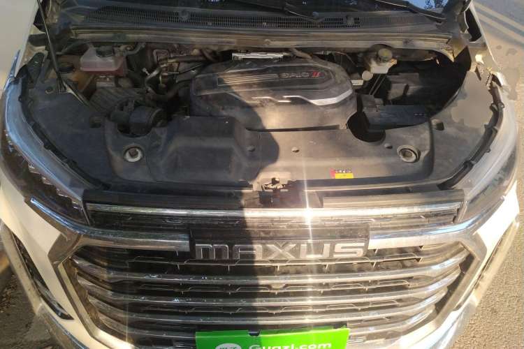 Used SAIC MAXUS G20 2021 Facelifted PLUS 2.0T Diesel Automatic Luxury Edition Engine Bay