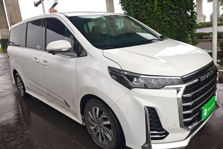 Used SAIC MAXUS G20 2021 Facelifted PLUS 2.0T Diesel Automatic Luxury Edition Front Right 45 Deg