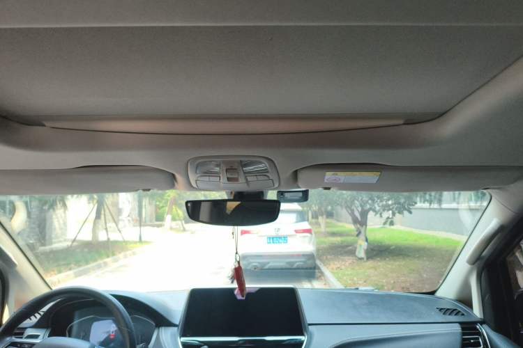 Used SAIC MAXUS G20 2021 PLUS 2.0T Gasoline Automatic Executive Edition Headliner