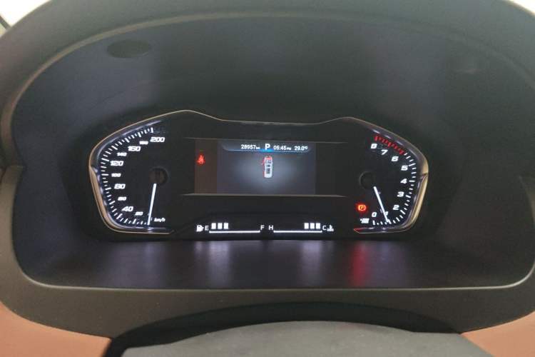 Used SAIC MAXUS G20 2021 PLUS 2.0T Gasoline Automatic Luxury Edition Instrument Cluster