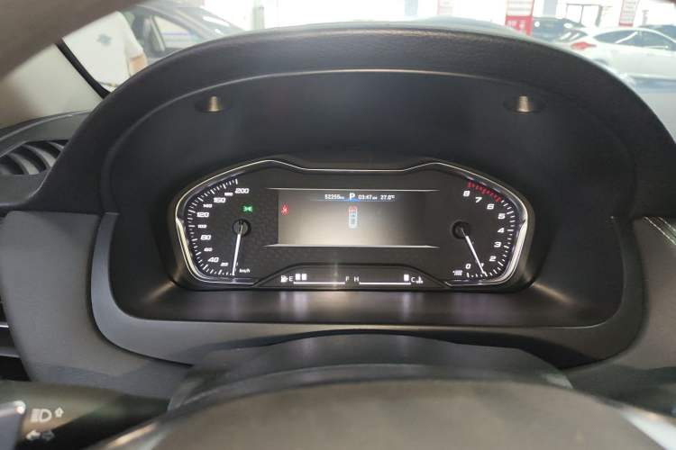 Used SAIC MAXUS G20 2021 Facelifted PLUS 2.0T Gasoline Automatic Luxury Edition Instrument Cluster