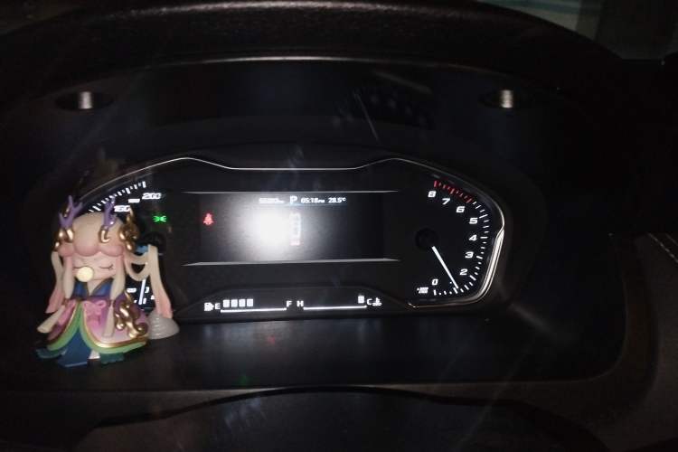 Used SAIC MAXUS G20 2021 PLUS 2.0T Gasoline Automatic Luxury Edition Instrument Cluster
