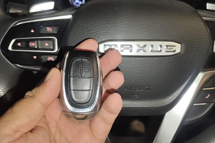 Used SAIC MAXUS G20 2021 Facelifted PLUS 2.0T Gasoline Automatic Luxury Edition Interior 1